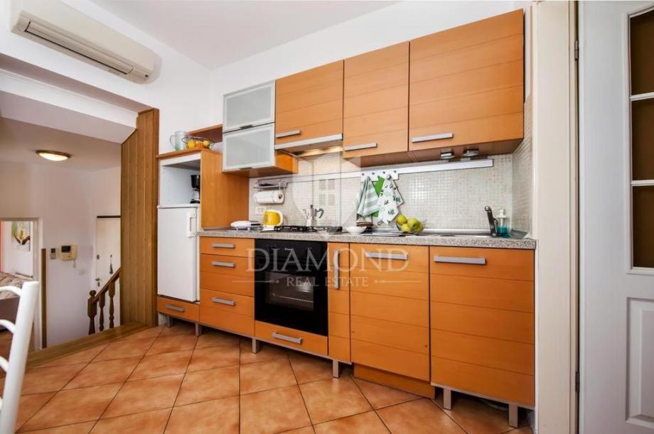 Santa Eufemia Rovinj 10Min Walk To City & Free Garage Parking 아파트 외부 사진